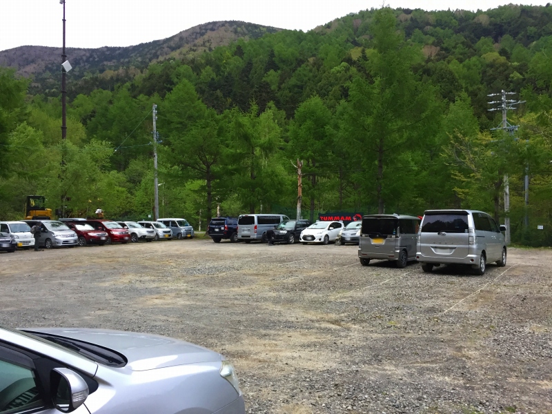 赤岳山荘駐車場(標高: 1,690m)